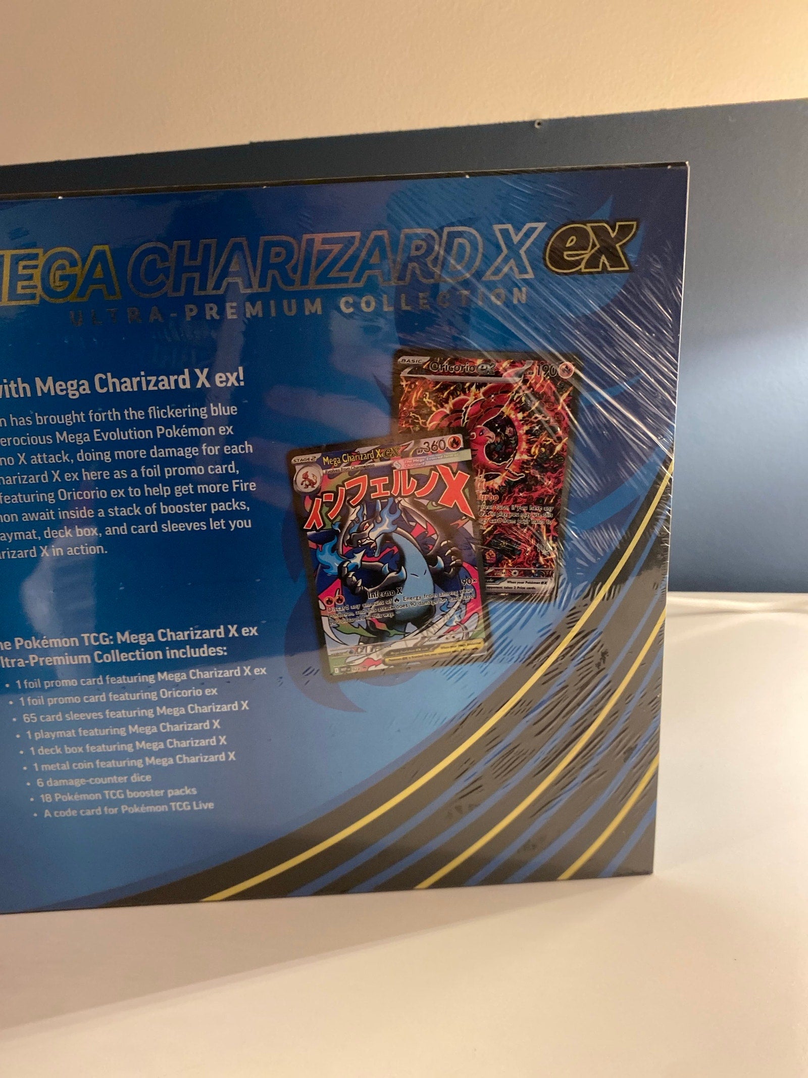 Pokémon Mega Charizard X EX Ultra Premium Collection