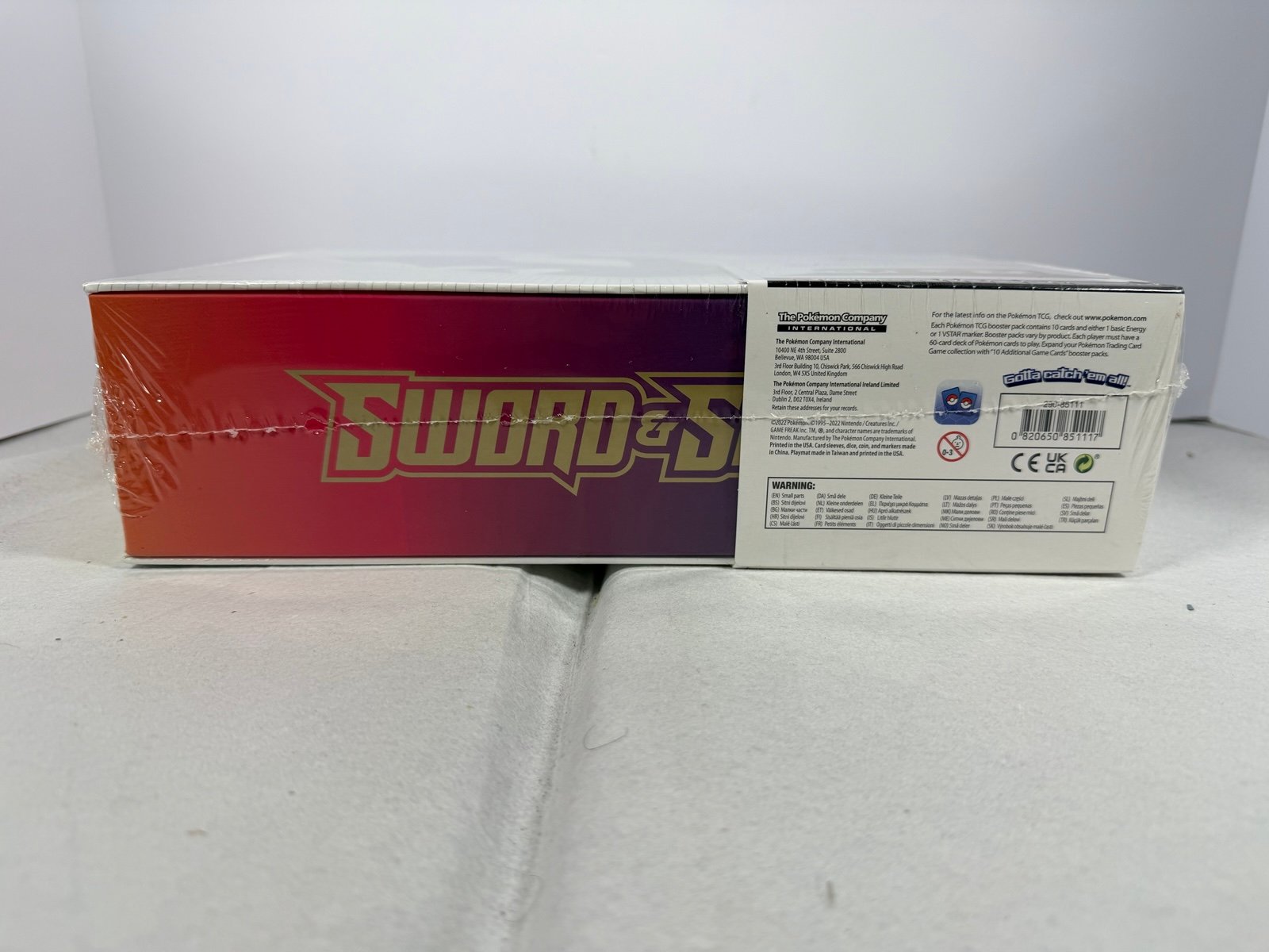 Pokemon TCG: Sword & Shield - Ultra-premium Collection — Charizard